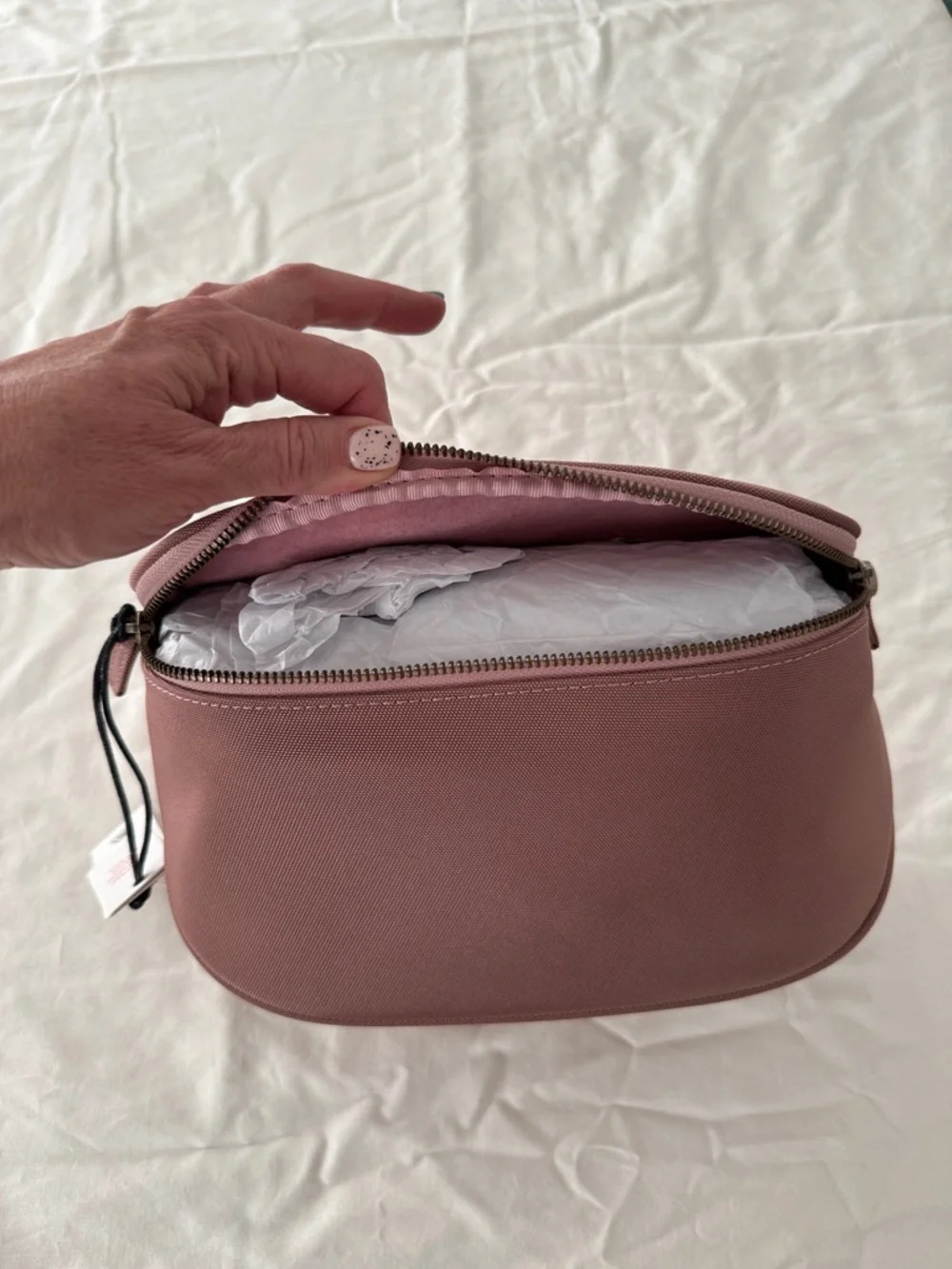 Andar Waymaker Active in Rose Gold. - Picture 6 of 7